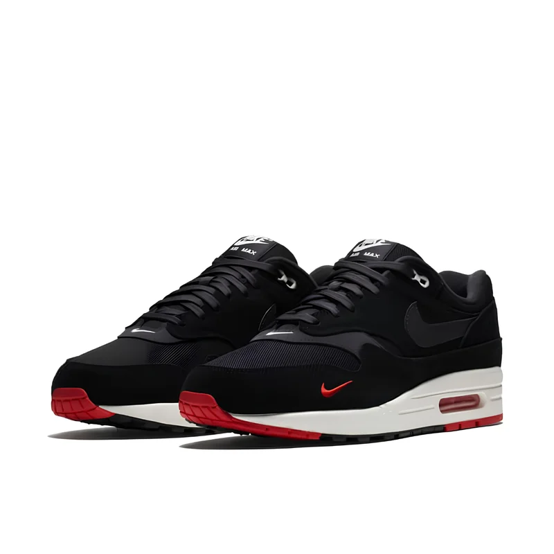 Nike Air Max 1 Mini Swoosh Bred